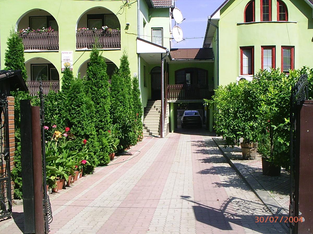 Hotel Alfa Irlyava Exterior photo